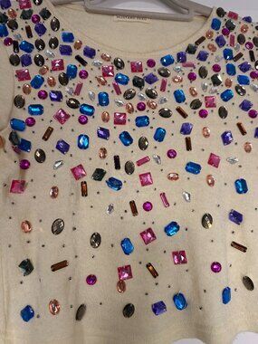 Jewel Embellished Cropped Sweater – Eclectic Statement Top